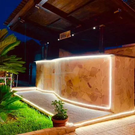 Boccy Brothers Tatil Evi *